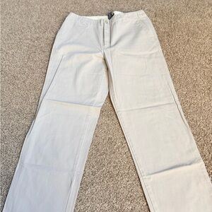 Ladies GAP Clean Cut Light Gray Pants Size 8